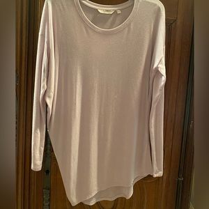 Athleta long sleeves slightly asymmetrical tunic size XS in rose color.